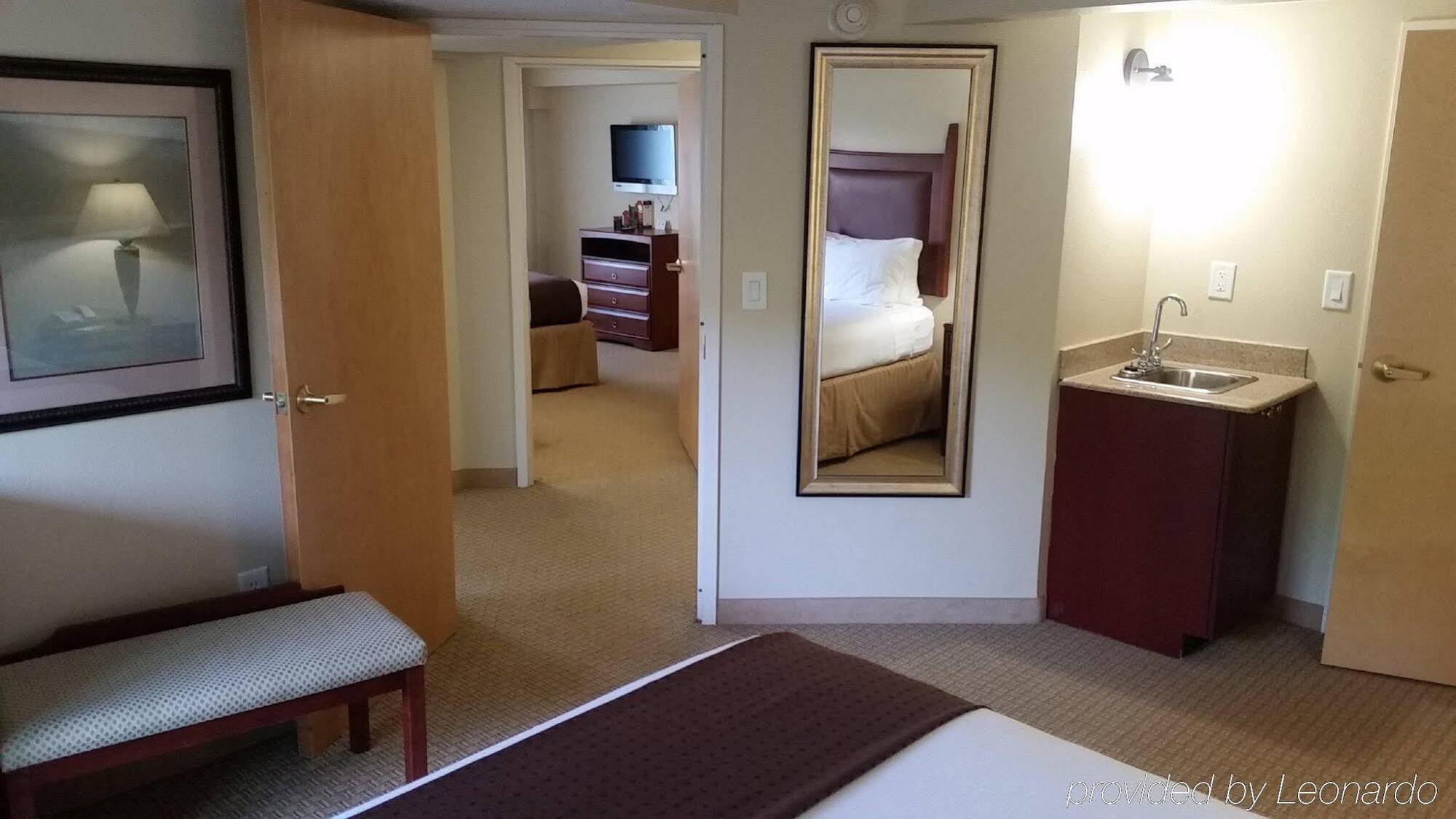Holiday Inn Express & Suites Asheville Downtown By Ihg Экстерьер фото